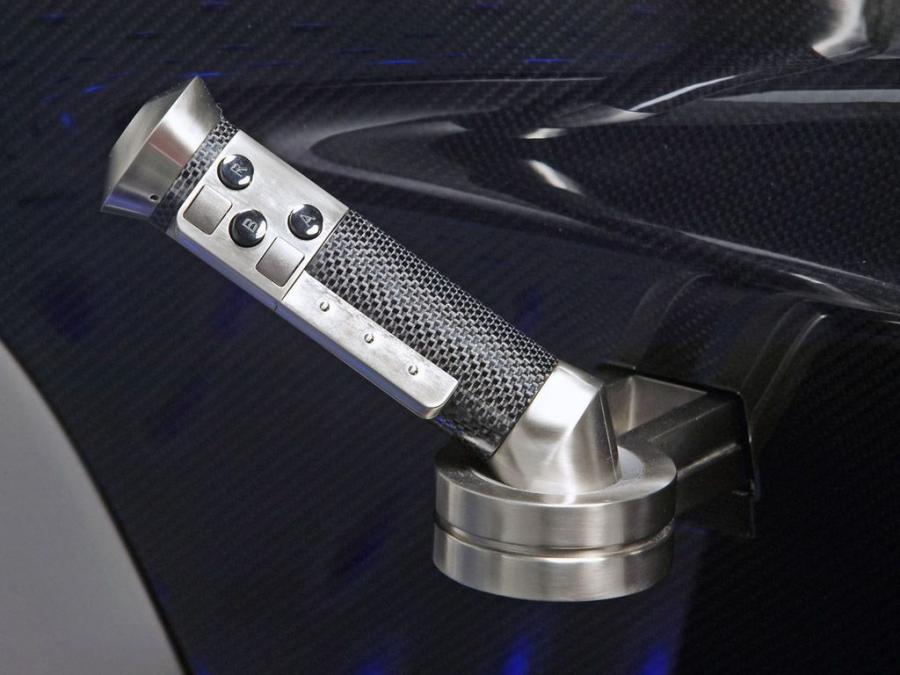  Toyota Motor Triathlon Race Car Concept 2004 года  (фото 2 из 19)